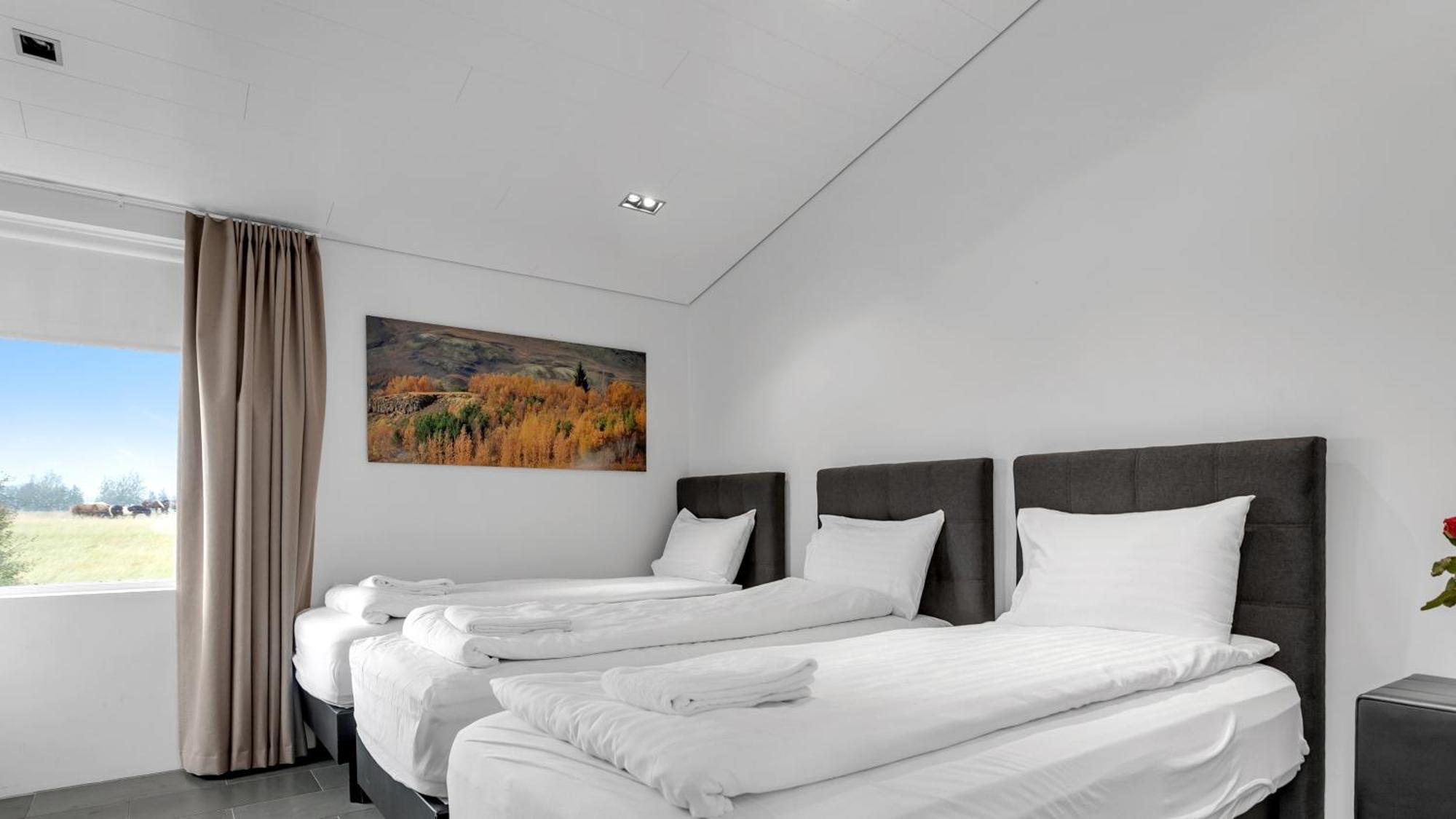 Luxury Villa With River View Laugaras Esterno foto