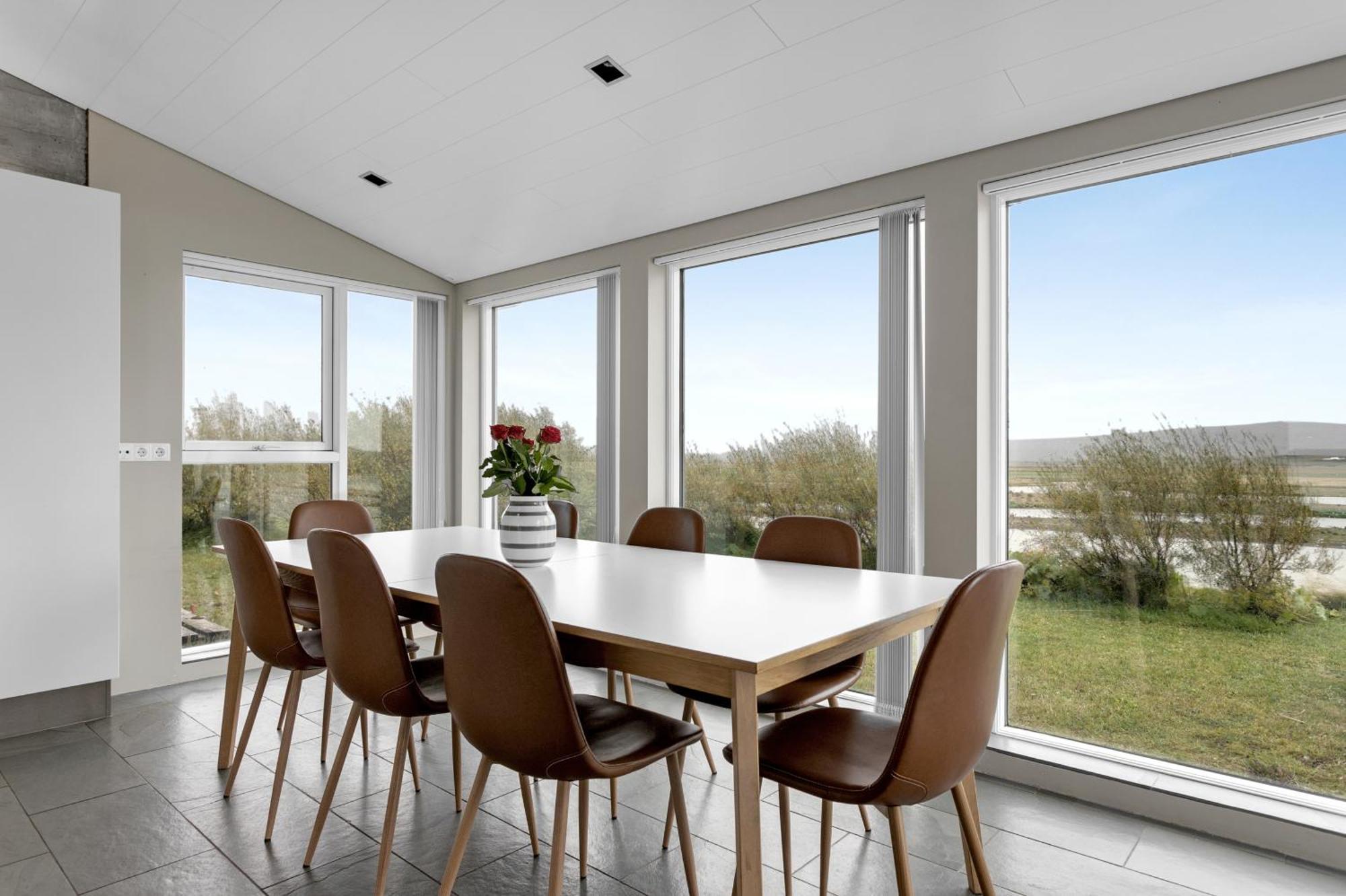 Luxury Villa With River View Laugaras Esterno foto